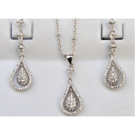 Diamond Drops Pendant Set